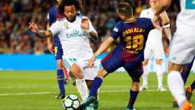 Jordi Alba y Marcelo en el único duelo entre FC Barcelona y Real Madrid esta temporada / EFE