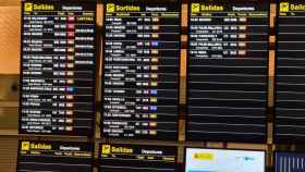 Paneles de vuelos del aeropuerto de El Prat / CG