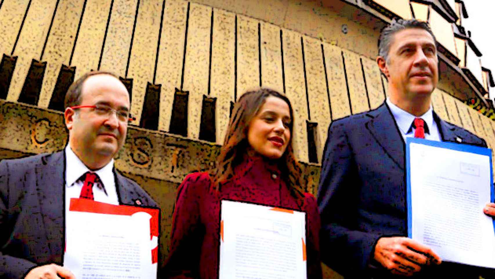 Miquel Iceta, Inés Arrimadas y Xavier García Albiol muestran sus recursos ante el Tribunal Constitucional / EFE