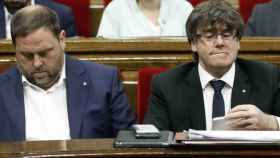 El vicepresidente de la Generalitat, Oriol Junqueras (i) y el presidente, Carles Puigdemont / EFE