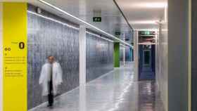 Interior del Hospital Moisès Broggi de Sant Joan Despí (Barcelona), donde se ha detectado un brote de sarna / CG