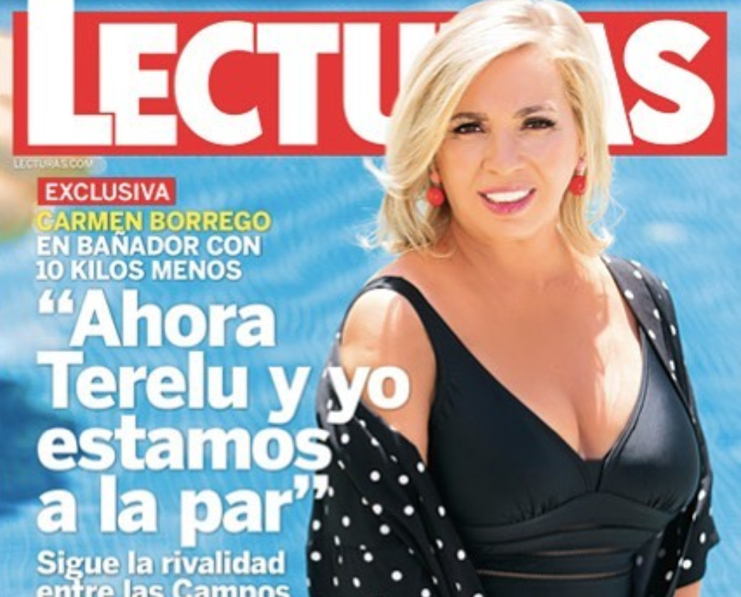 Carmen Borrego posa en bañador para la portada de la revista 'Lecturas' / INSTAGRAM