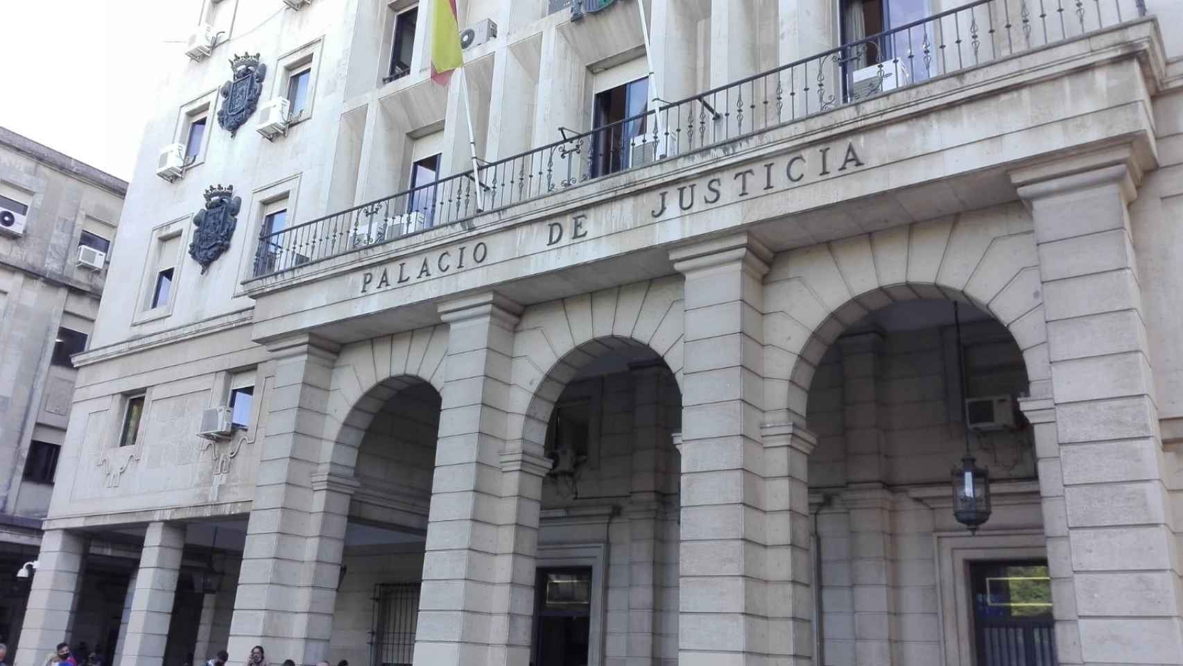 La Audiencia de Sevilla, donde se ha juzgado al 'loco del chándal' / EP