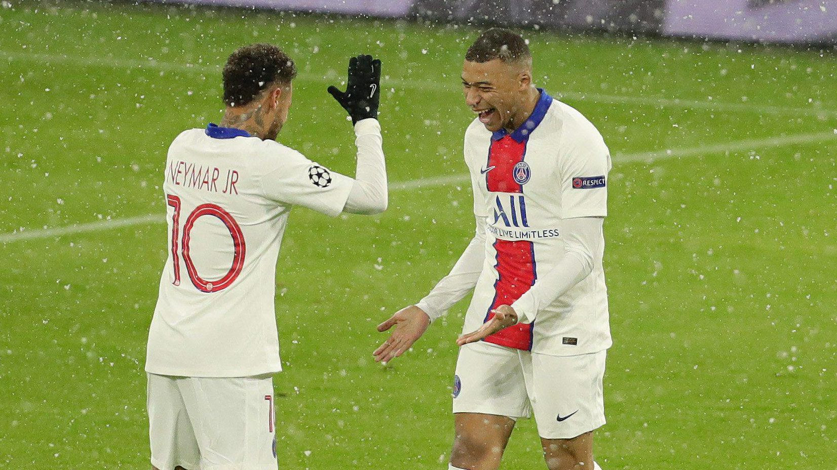 Neymar y Mbappé, celebrando un gol contra el Bayern | EFE