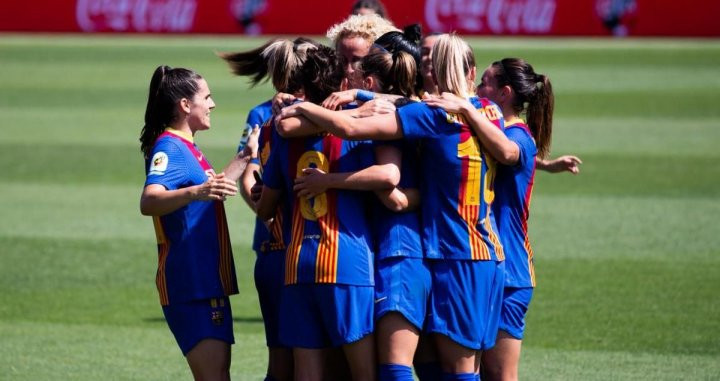Las jugadoras del Barça femenino celebran un gol frente al Eibar, en la última jornada de liga / FCB