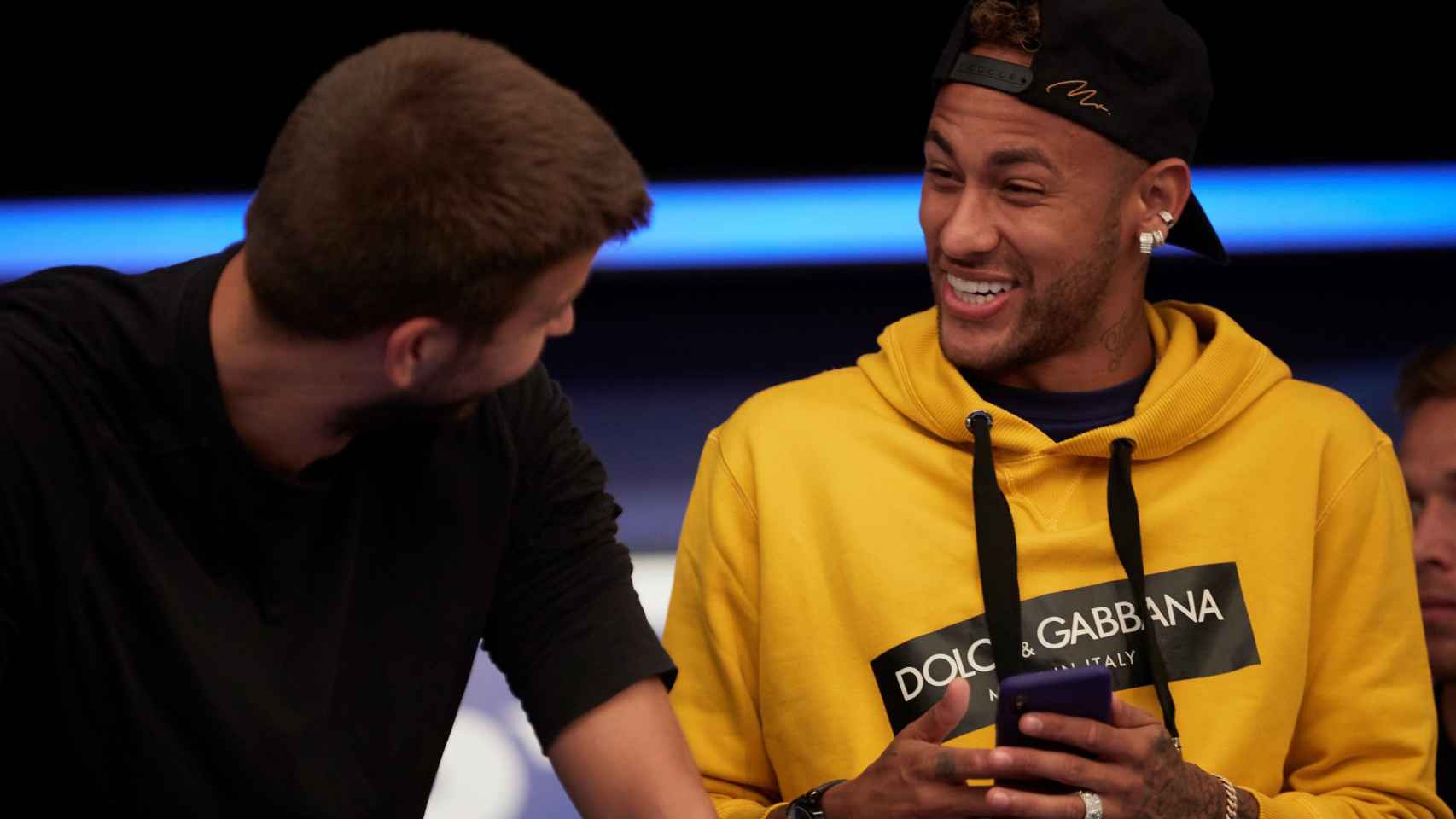 Una foto de Neymar y Piqué en un evento / EFE