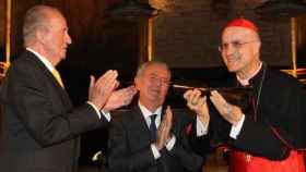 Imagen de la entrega del IV Premio Internacional Conde de Barcelona al cardenal Tarcisio Bertone.