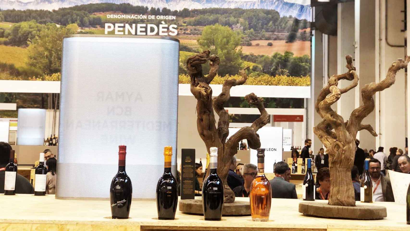 Expositor de los cavas Núria Claverol en el Barcelona Wine Week