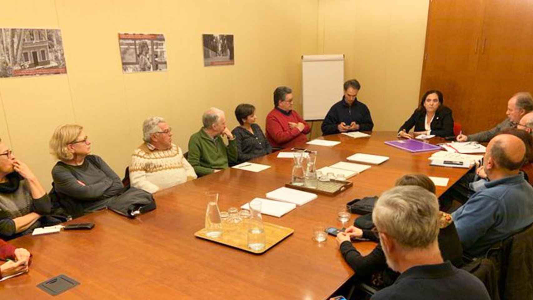 Imagen de la reunión de Ada Colau con activistas de Barcelona en Comú en Sarrià / BComú