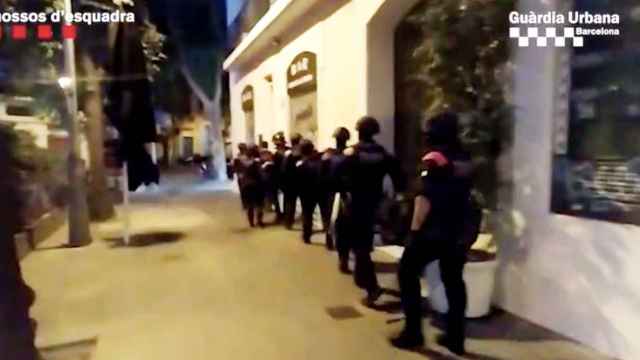 Efectivos de la Arro de Mossos d'Esquadra, durante la operación / Cedida