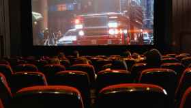 Una sala de cine con espectadores que visionan uno de los estrenos de la semana