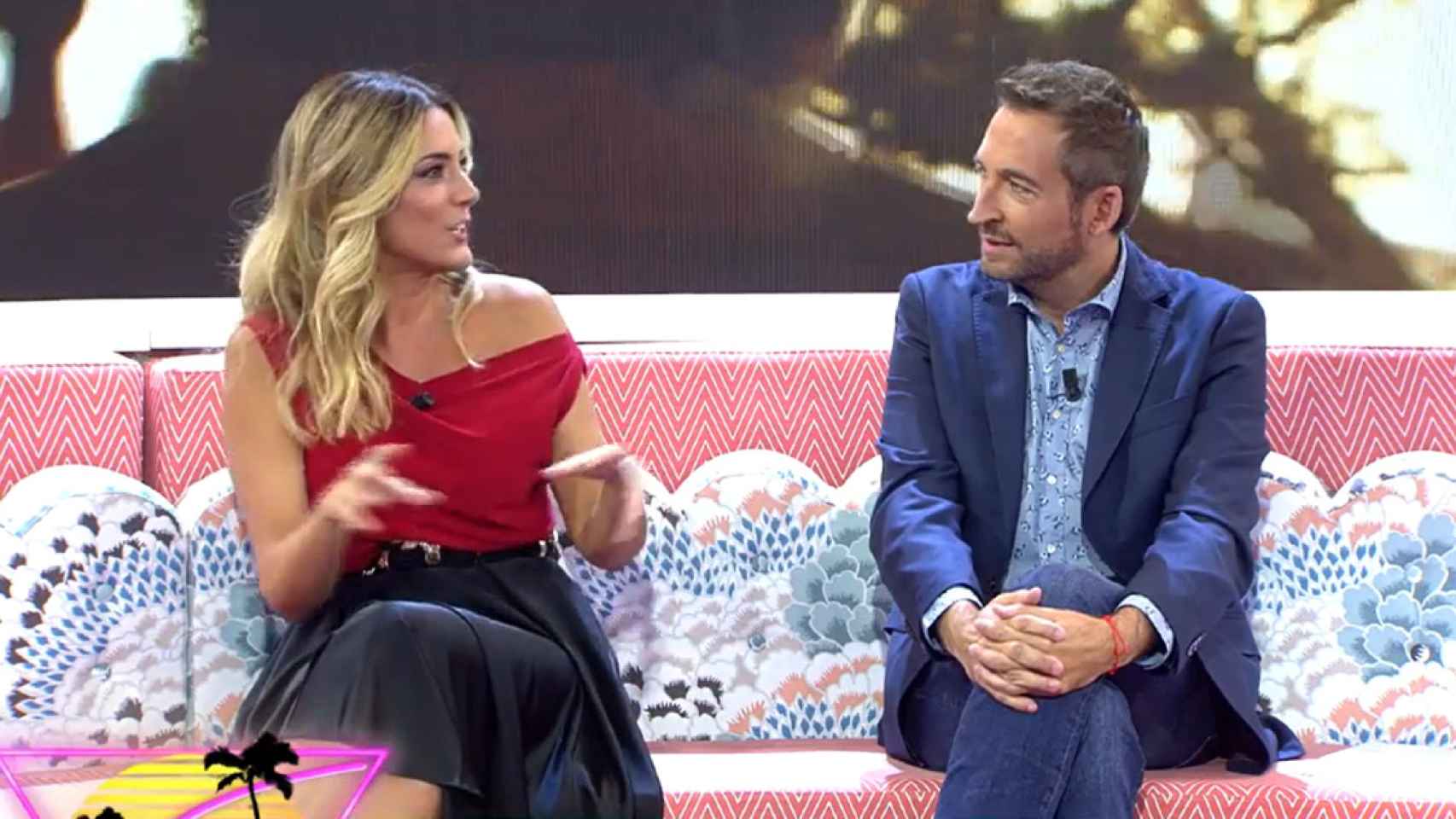 Verónica Dulanto y Frank Blanco, presentadores de 'Ya es verano' /TELECINCO