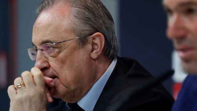 Florentino Pérez en una rueda de prensa con el Real Madrid / EFE