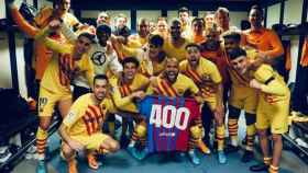 Dani Alves celebró su partido 400 con el Barça tras la contundente victoria ante el Madrid / FCB