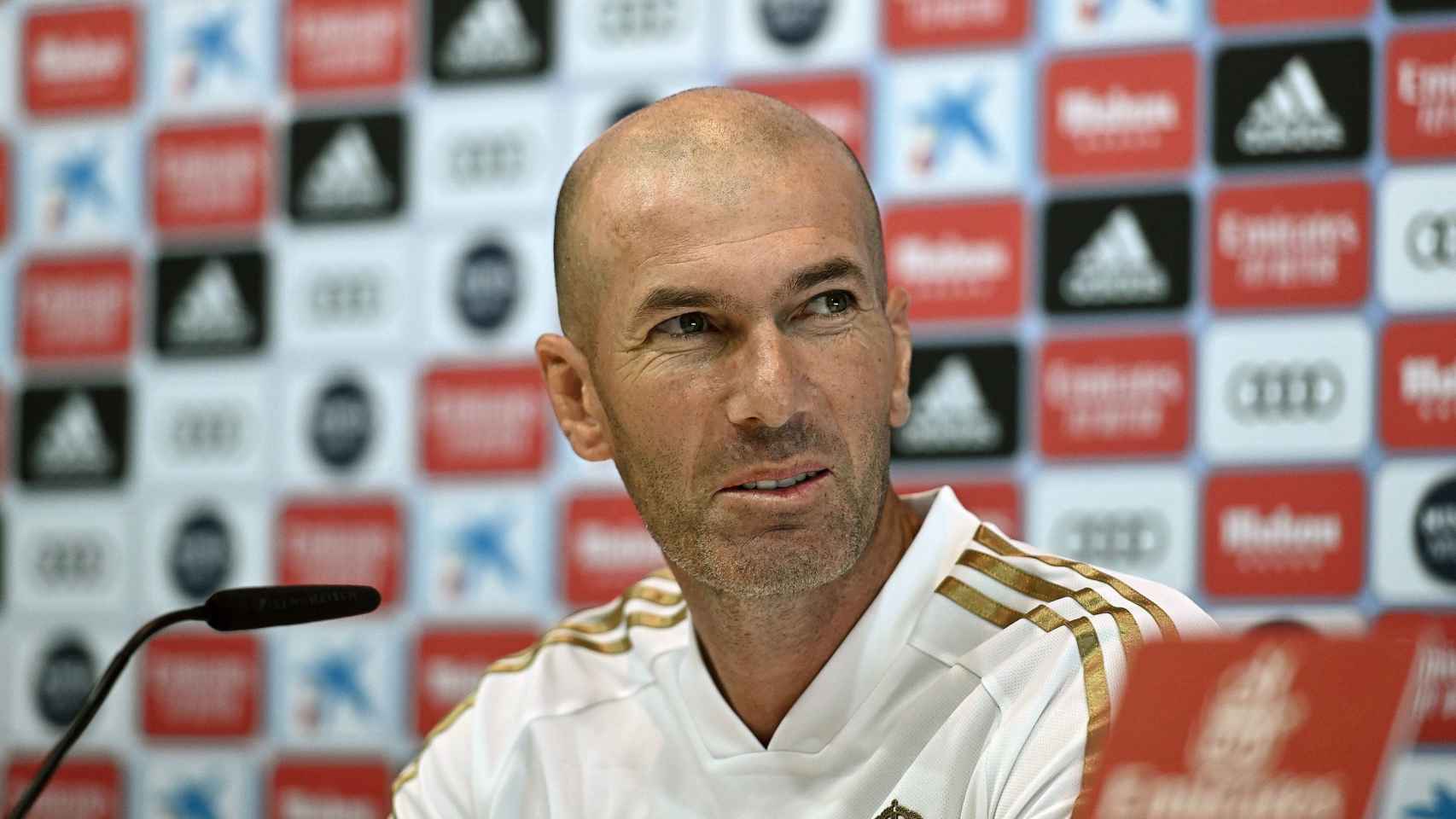 Zidane en rueda de prensa en el Bernabéu / EFE