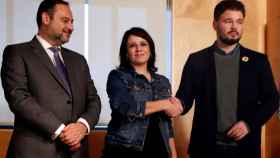 José Luis Ábalos, Adriana Lastra y Gabriel Rufián antes de una reunión entre el PSOE y ERC  / EFE