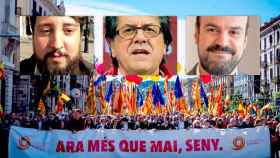 Fernando Carrera, Xavier Marin y Juan Arza, con la imagen de una manifestación de Societat Civil Catalana / CG