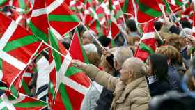 Asistentes a un acto del Partido Nacionalista Vasco / EFE