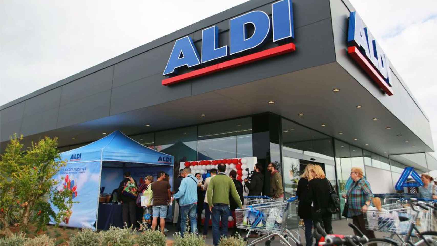 Imagen de un supermercado de Aldi, que ha descubierto tortitas contaminadas por listeria / CG