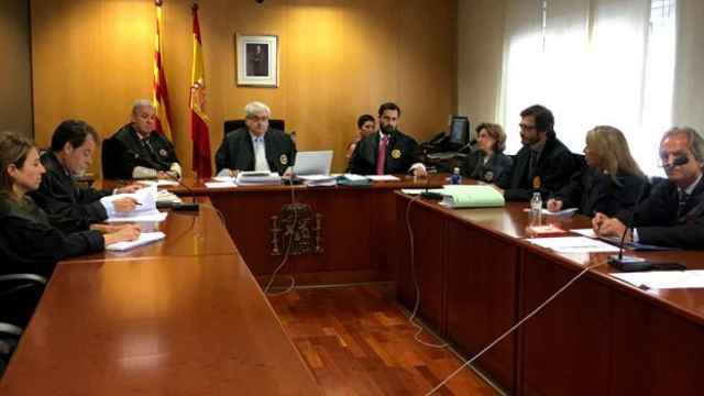 Los representantes de Iberpotash, la Generalitat de Cataluña, el Ayuntamiento de Sallent y los vecinos del municipio en la vista ante la sección tercera de lo contencioso administrativo del TSJC este jueves / CG