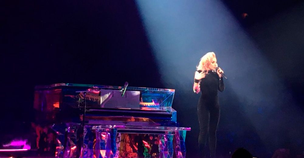 Lady Gaga durante su actuación en el Palau Sant Jordi de Barcelona este domingo / CG
