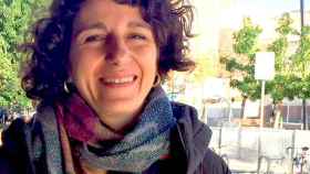 La filósofa Marina Garcés, en la entrevista con 'Crónica Global', en el barrio de Gràcia de Barcelona / CG