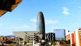 Imagen del distrito 22@ de Barcelona con la Torre Glòries en primer plano. Ciudades / CG