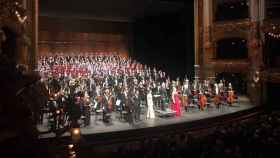 La Orquestra Simfònica i Cor del Liceu y el Orfeó Català en el concierto de celebración del 20 aniversario de la reapertura de la institución / TWITTER