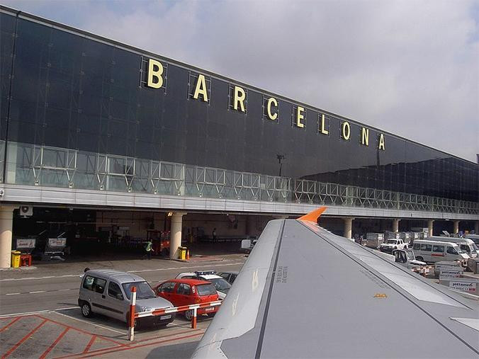 Terminal B del aeropuerto de Barcelona – El Prat / MANUELFLORESV - WIKIMEDIA COMMONS