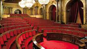 El salón de plenos del Parlament de Cataluña