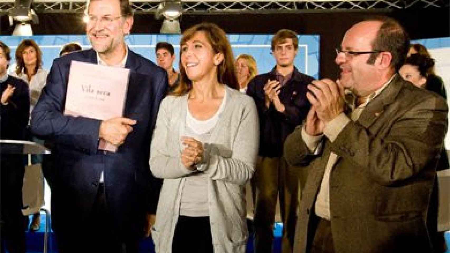 El presidente del Gobierno y del PP, Mariano Rajoy, la presidenta del PP catalán, Alicia Sánchez Camacho, y el diputado 'popular' por Tarragona Rafael Luna, en un acto del partido en la provincia en 2010