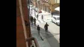 Captura del vídeo de la pelea a navajados deja tres heridos en Canovelles / TWITTER