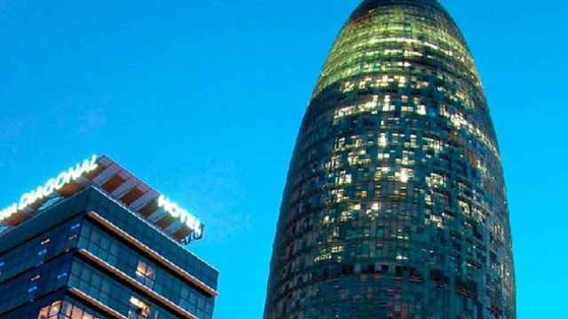 La ANC cree que Barcelona --en la imagen, la Torre Glòries, donde debía recalar el regulador-- por la falta de dinero y la corrupción / CG