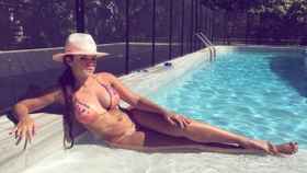 La cantante sevillana, Melody, este verano en una piscina / Instagram