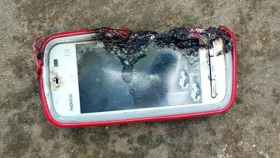 El teléfono móvil tras la explosión