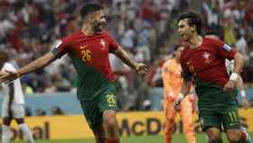 Gonçalo Ramos y Joao Felix celebran uno de los goles del festín de Portugal contra Suiza / EFE