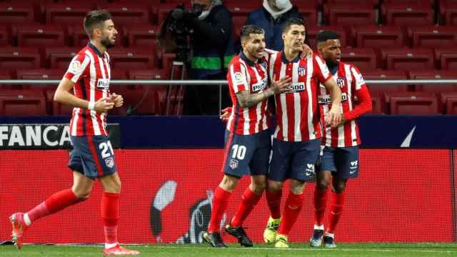 Luis Suárez celebrando su gol contra el Deportivo Alavés / EFE