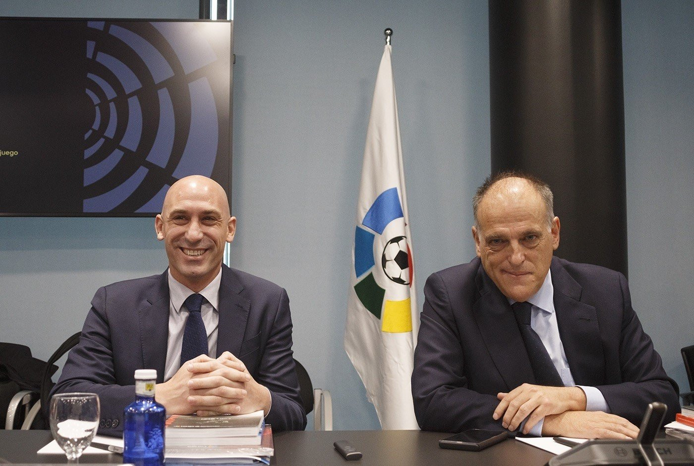 Una foto de archivo de Luis Rubiales y Javier Tebas en una reunión entre LaLiga y la RFEF / EP