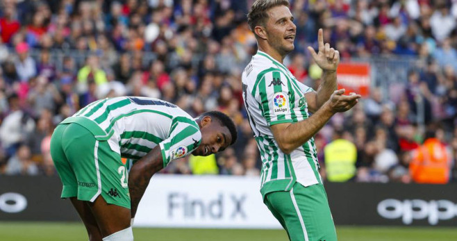 Joaquín celebra un gol del Betis / EFE