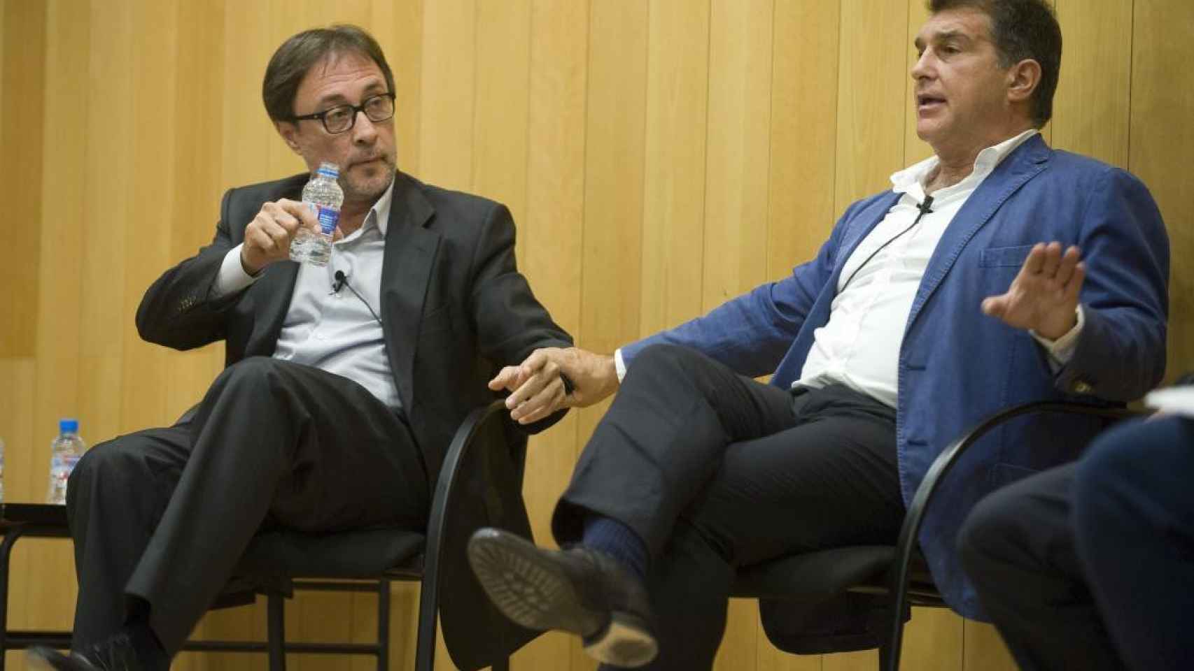 Joan Laporta y Agustí Benedito comparten espacio durante un debate celebrado en las elecciones a la presidencia del Barça de 2015 / ARCHIVO