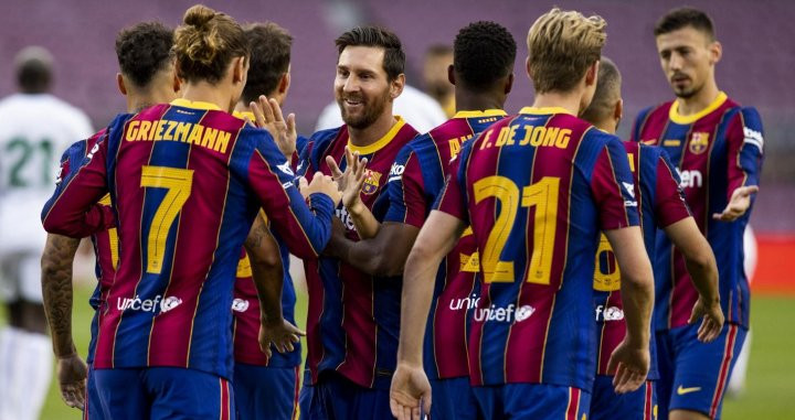 Leo Messi celebrando un gol del Gamper con Griezmann y De Jong / FC Barcelona