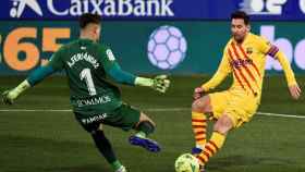 Messi contra el Huesca / EFE