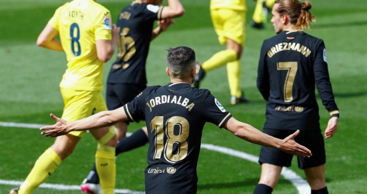 Jordi Alba, lamentando su error ante el Villarreal | FCB