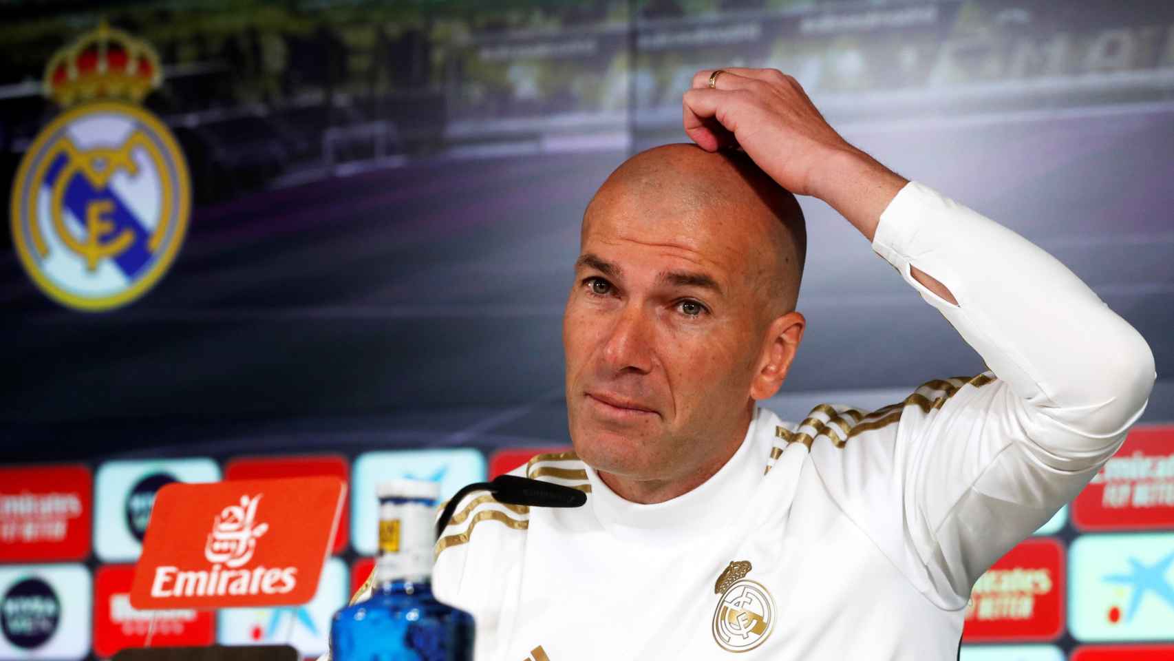 Zidane, en una rueda de prensa con el Real Madrid | EFE
