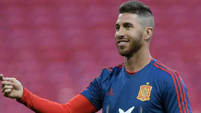 Sergio Ramos durante un entrenamiento de la selección española / EFE