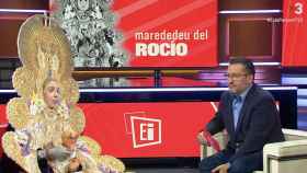 El humorista Toni Soler, con la falsa Virgen del Rocío en TV3 / CCMA