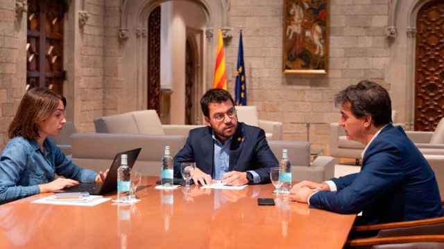El presidente de la Generalitat, Pere Aragonès, reunido con su equipo de confianza para armar el nuevo Govern / GOVERN