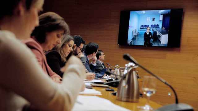 Álvaro Pérez, el Bigotes, durante su declaración por videoconferencia desde la cárcel en la comisión de investigación de las Corts Valencianes / EFE
