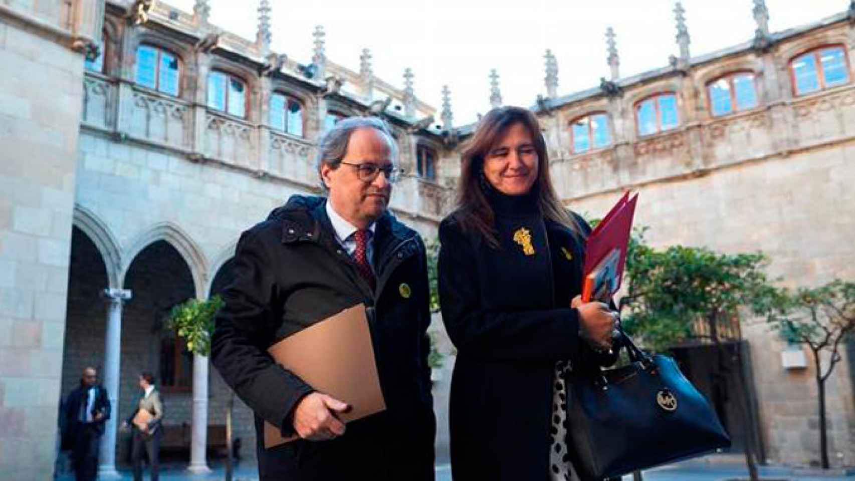 La consejera de Cultura de la Generalitat, Laura Borràs (d), junto al 'president' Quim Torra / EFE