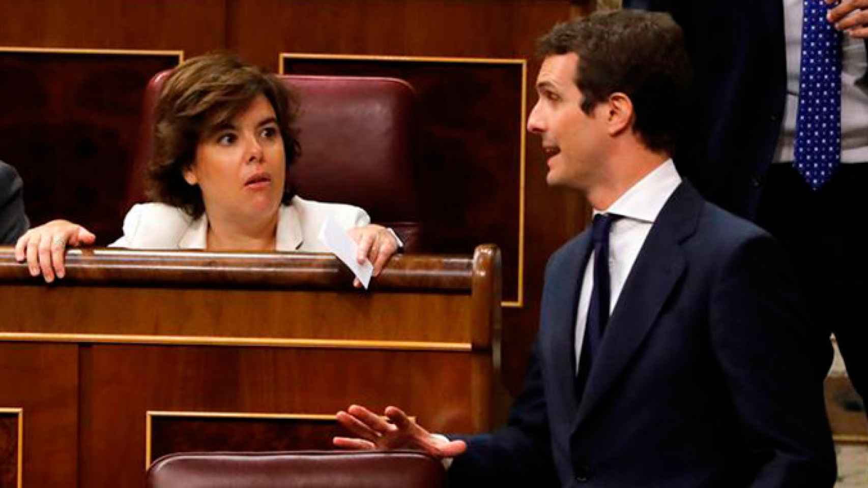 Soraya Sáenz de Santamaría y Pablo Casado en el Congreso de los Diputados / EFE